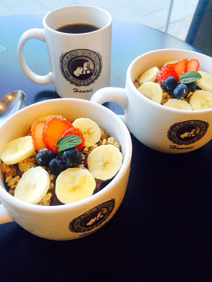 Acai bowl @Island Vintage Coffee|nhoさん