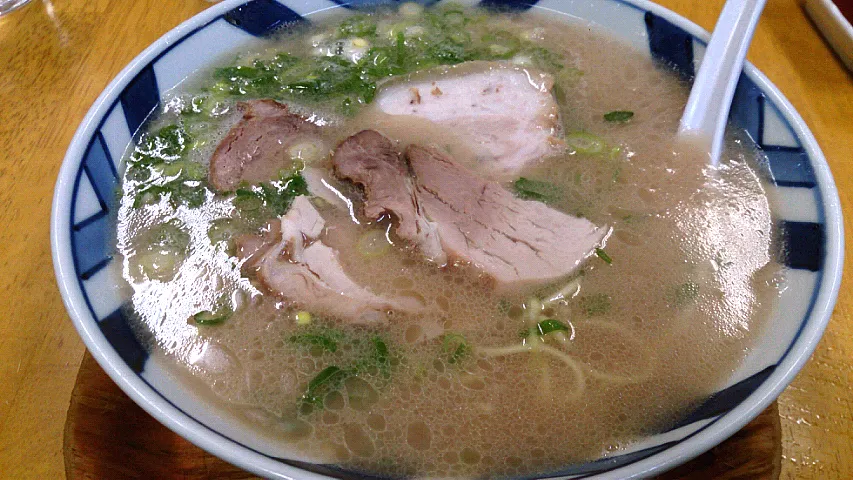 ふくちゃんラーメン博多店、マイベストラーメン!!|satoshi kuboさん