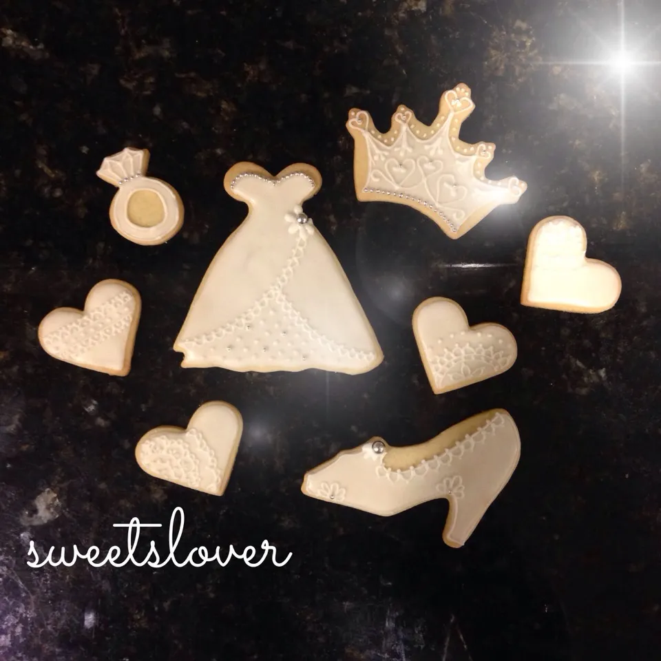 Snapdishの料理写真:Wedding icing cookie💍|くぅさんさん