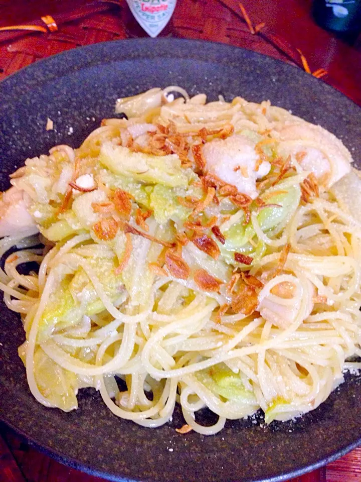 Anchovy pasta of spring cabbage and scallop✨帆立と春ｷｬﾍﾞﾂのｱﾝﾁｮﾋﾞﾊﾟｽﾀ by chef hubby|🌈Ami🍻さん