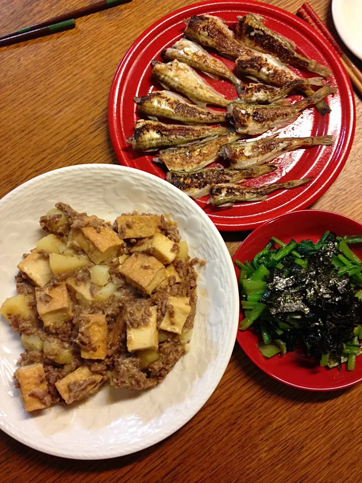 ★ひき肉とじゃがいも厚揚げの味噌炒め★はたはたの塩焼き★小松菜のおひたし|三宅 里美さん