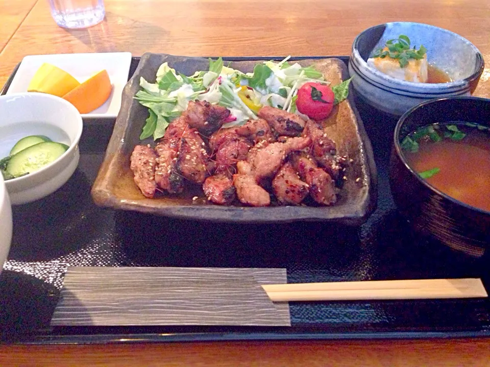 ランチ:豚肉味噌焼き定食|akさん