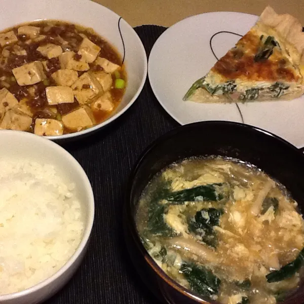 麻婆豆腐、キッシュ、春雨スープ(ほうれん草、エリンギ、卵)、白飯|tomomy_saitoさん