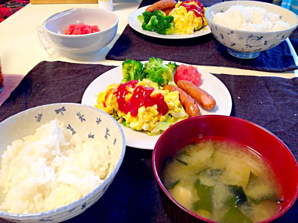 朝ごはん*スクランブルエッグ定食|ひかるんさん