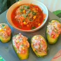 avocado refill with tuna! with side of spaghetti of zuccini! # Healthy.|Alicia Herrera Laraさん