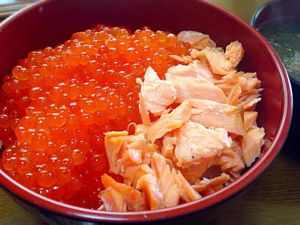 鮭いくら丼|まからいとさん