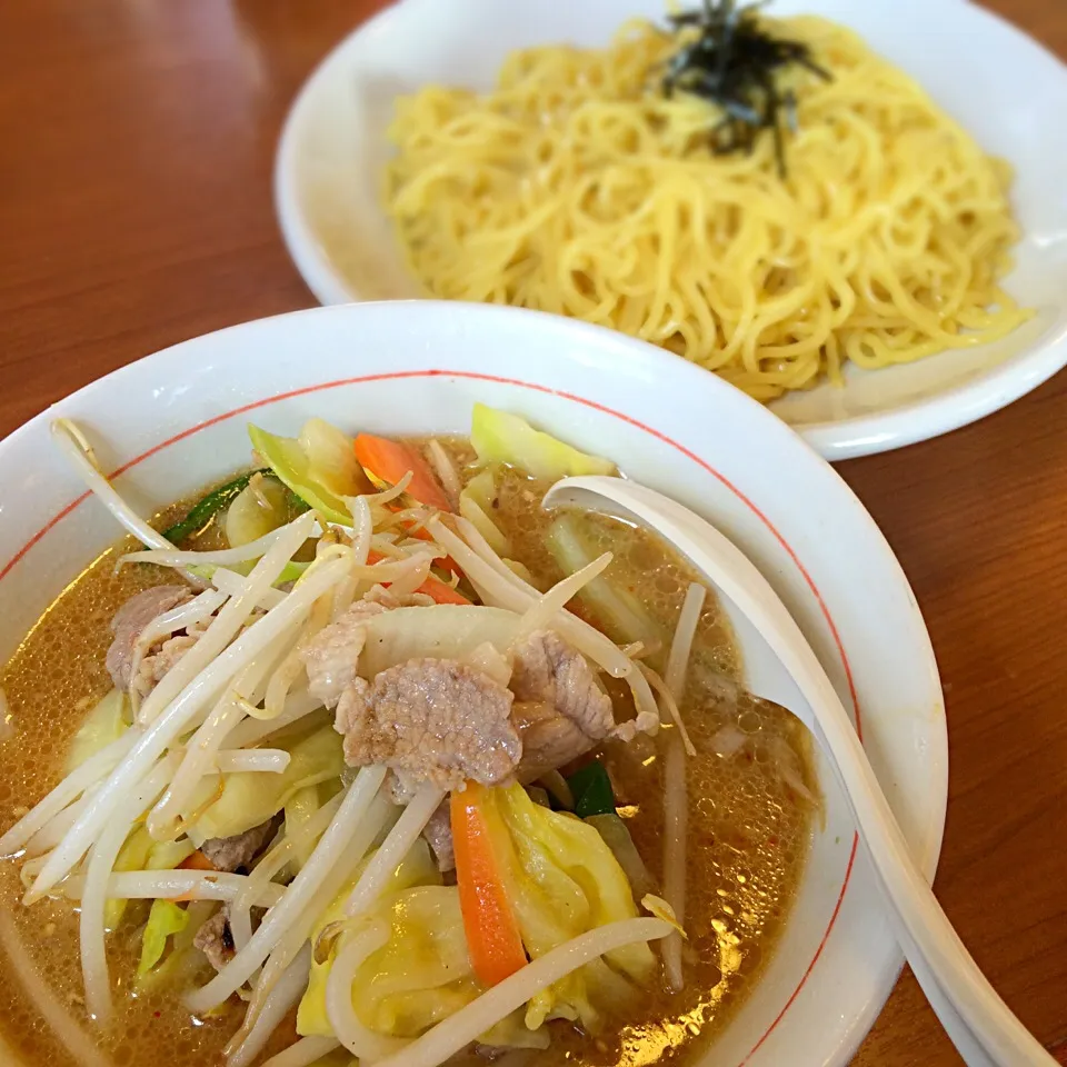 Snapdishの料理写真:みそ野菜つけ麺|ナナイロユアさん