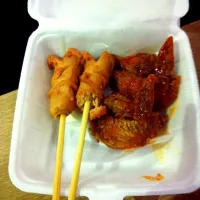 Snapdishの料理写真:Sausage and spicy wings|Rd_witularさん