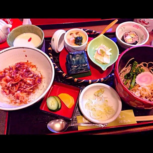 ミニ桜海老天丼と蕎麦のセット|meishiさん