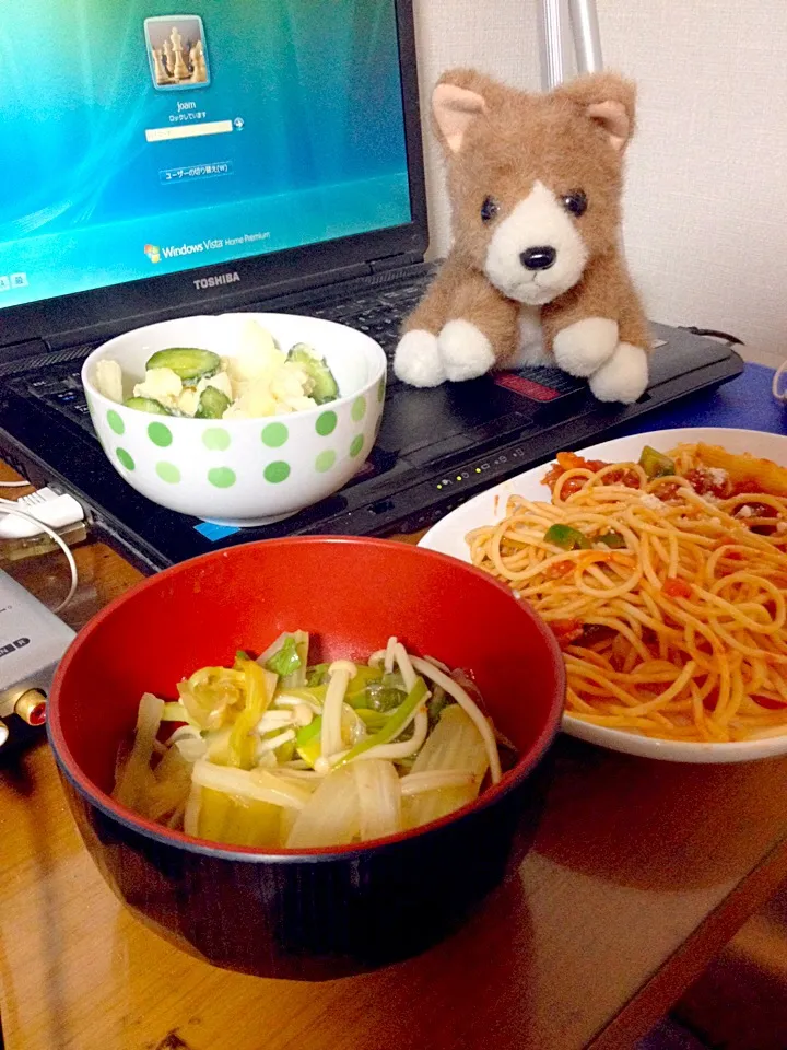 ポテトサラダとナポリタンと牛肉とセロリ|ametamasさん