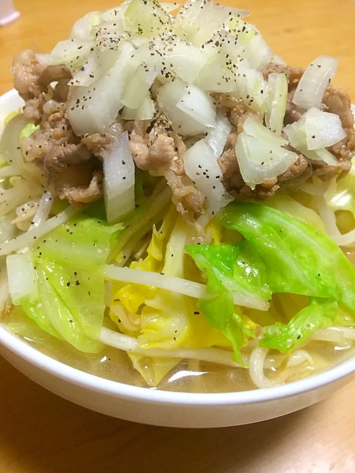 ラーメンじゃなくてパスタなんです…(=ﾟωﾟ)ﾉ|ririka🍄さん