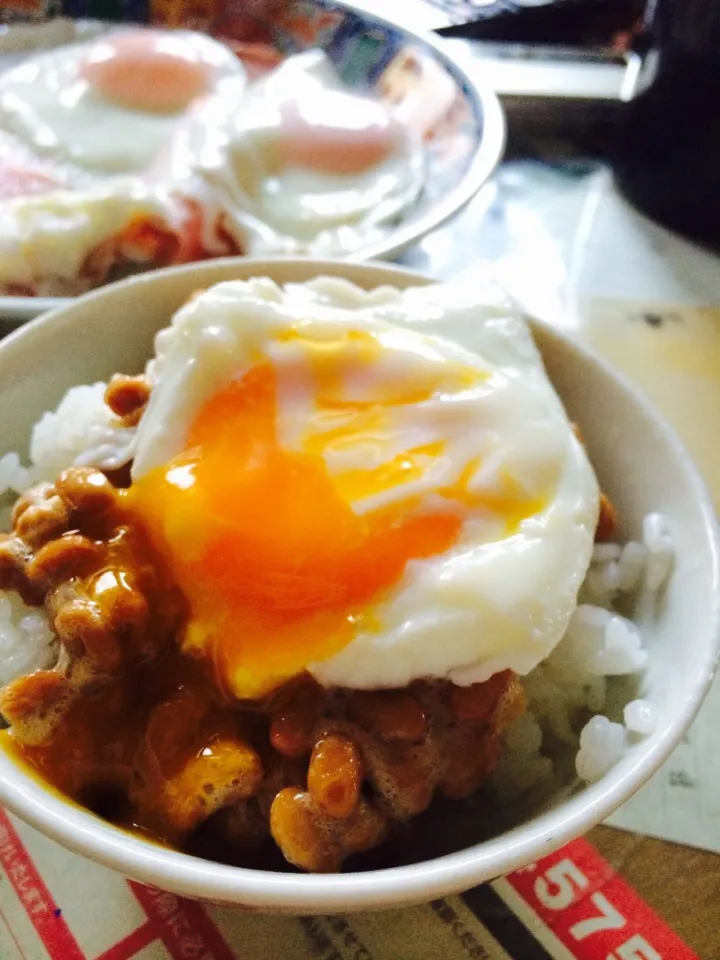 納豆と半熟目玉焼き丼|sayuri*さん