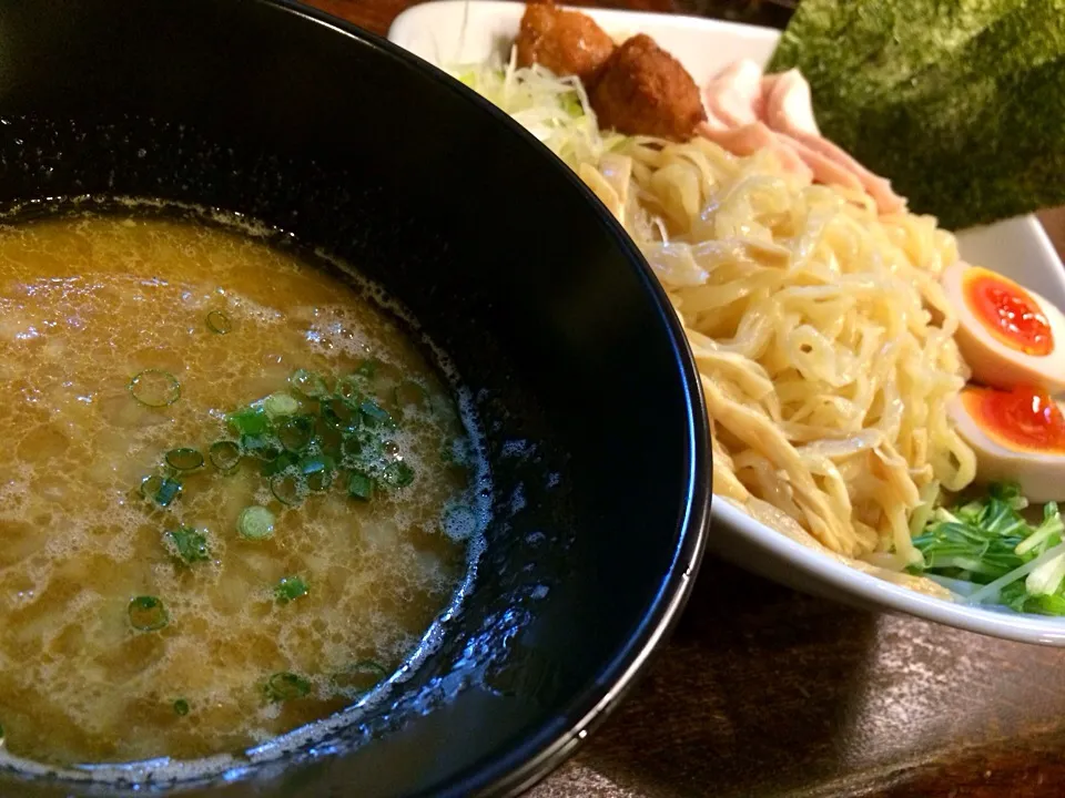 Snapdishの料理写真:特製濃厚つけ麺 鶏骨醤油 中盛り|tecklさん