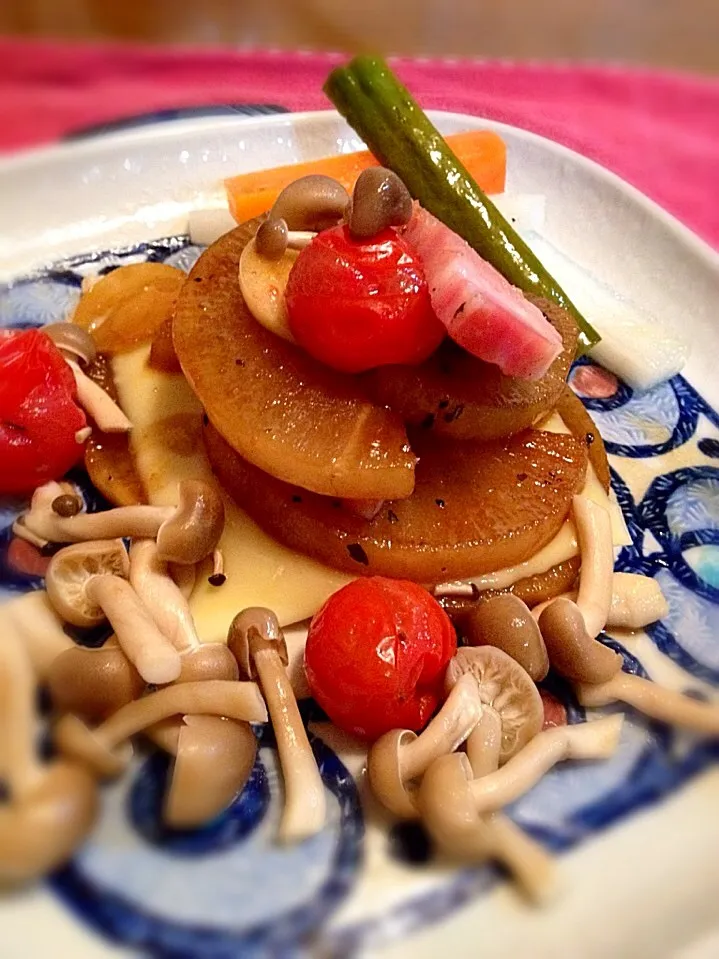 みゆきさんの料理 ♡大根のタワーステーキ♡ガーリックしょう油で♪♪|知帆さん