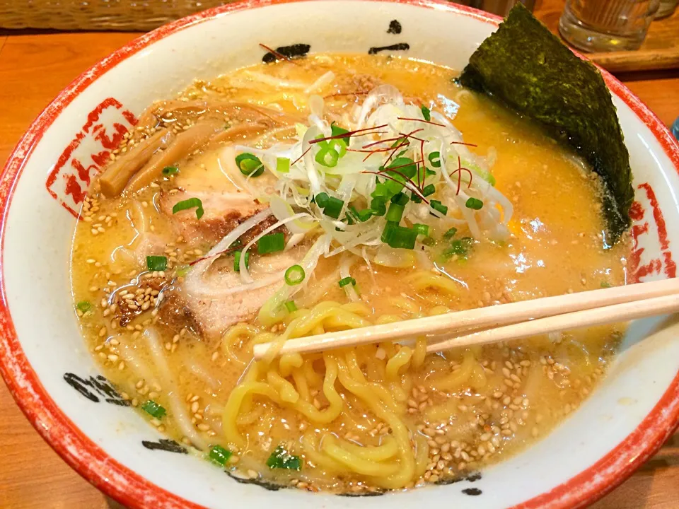 Snapdishの料理写真:函館一文字・本店の味噌ラーメン|juneshunさん