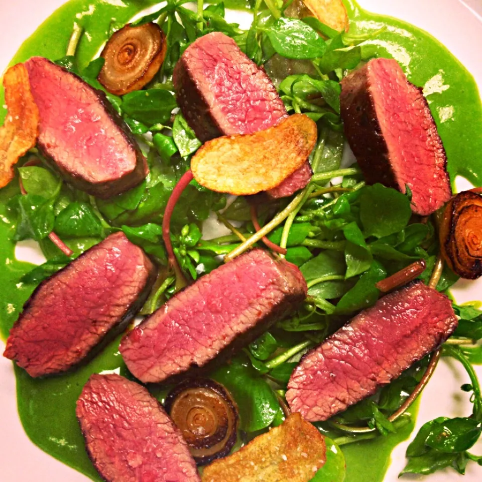 Seared lamb loin, miners lettuce, asparagus sauce|andrew franciscoさん