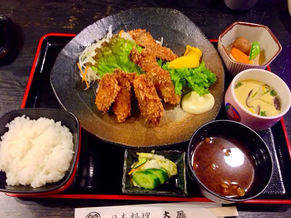 岩手県大船渡産のカキフライ定食|マカロニ公爵さん