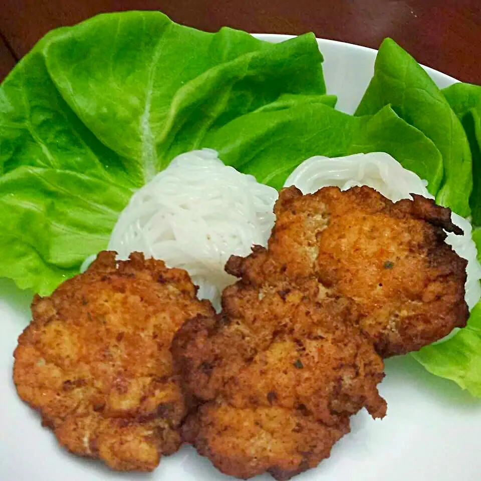 Tod Mun Pla (Thai Curry Fish Cake)|Travis Dufreneさん