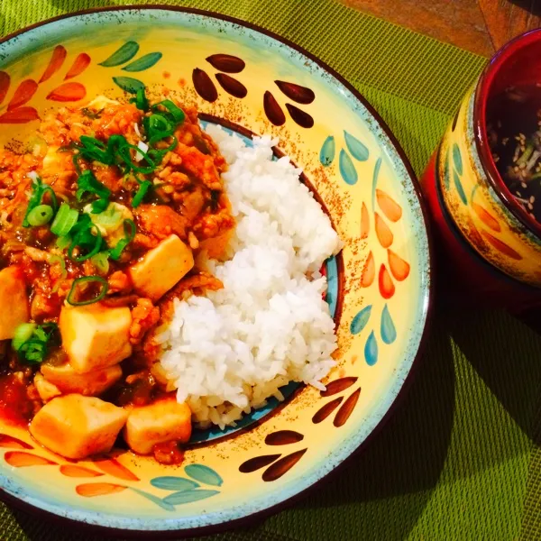 麻婆豆腐☆
今日は少し肌寒かったから、生姜とチリで暖まろう〜夏はいつ来るんやろ〜(´･_･`)|shimacoさん