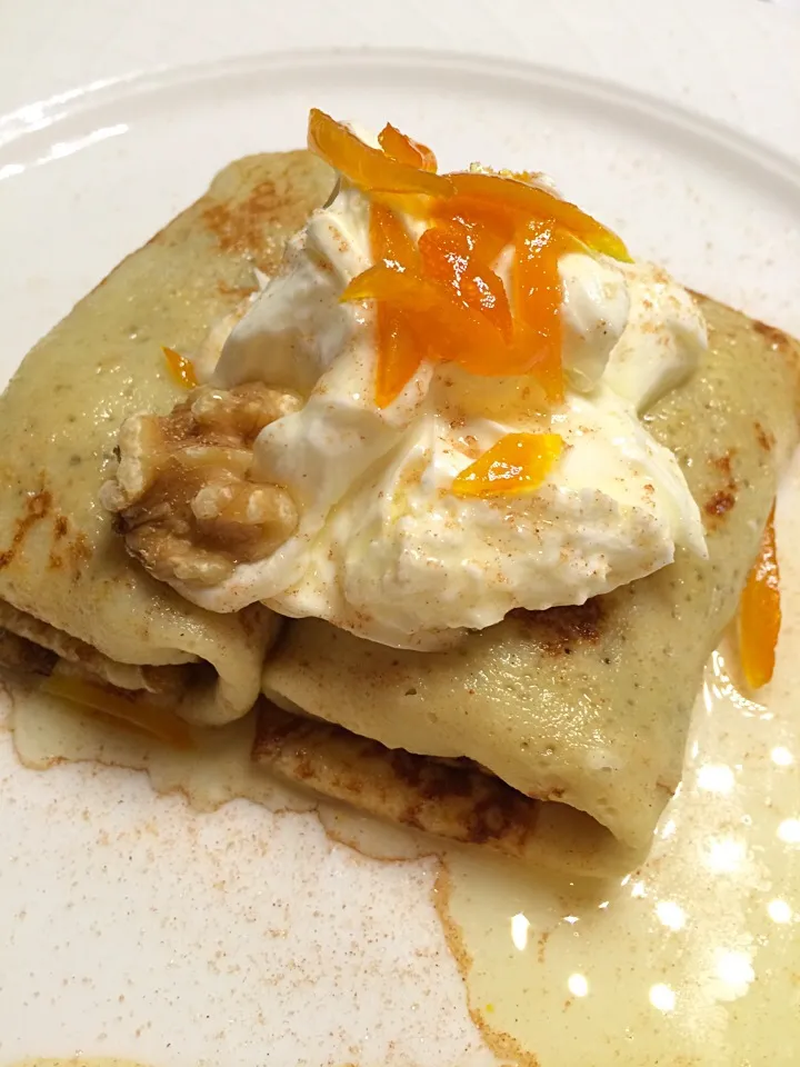 Snapdishの料理写真:Mlyntsi z yablukamy Crepes with apple filling|aястасияさん