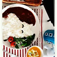 Snapdishの料理写真:ムーミンカフェ風ビーフシチュー|もぐさん