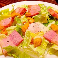 Snapdishの料理写真:CUCINAのシーザーサラダ！|junpeitoさん