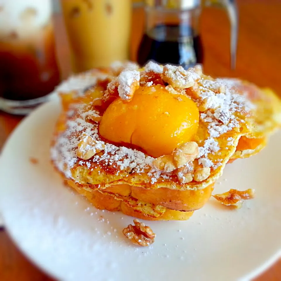 French Toast with Peach and Cheese|Ian Kohさん