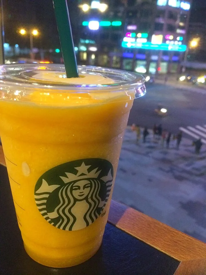 mango passion frappuccino|hirotomoさん