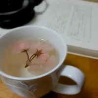 Snapdishの料理写真:さくら茶|Misa Kawakamiさん