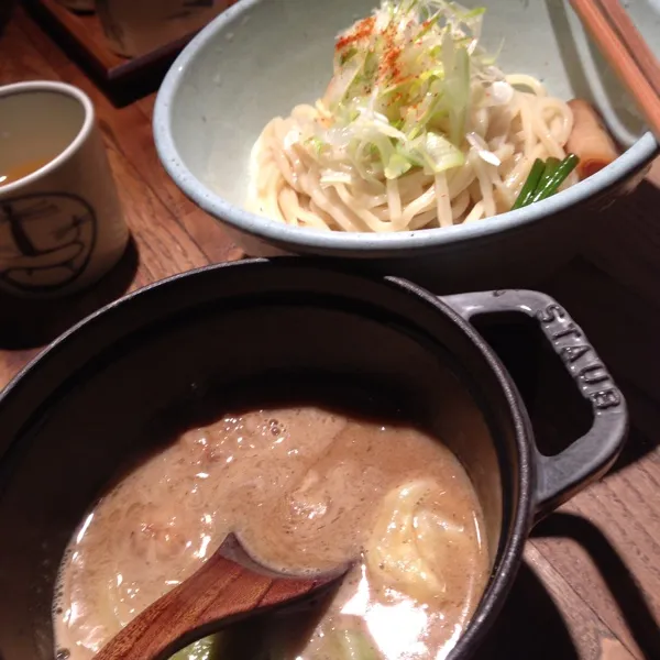 炙りもつつけ麺。麺はゆず風味。|naaaさん