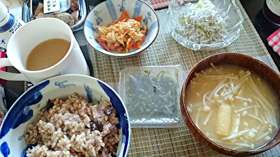 しらすおろし＆めかぶ＆えのきの味噌汁|まぐろさん