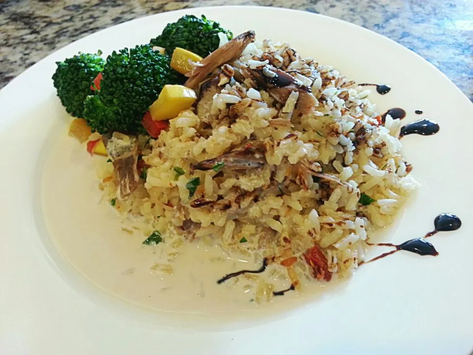 Arroz de pato: Portugese-style rice, duck confit, foie gras cream sauce, PX sherry glaze, and veggies.|Chef On Qさん