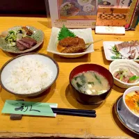 Snapdishの料理写真:牛たんづくし定食|Takahashi Masahikoさん