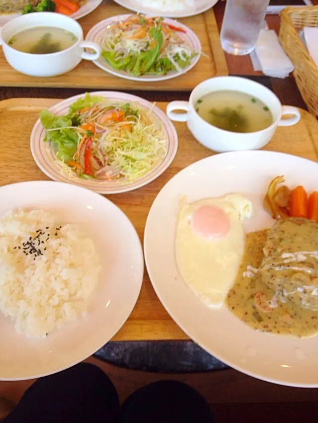 今日のランチ(*'ヮ'*)|白さん