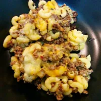 Snapdishの料理写真:Cheesy Macaroni Beef|Rachelle CGさん