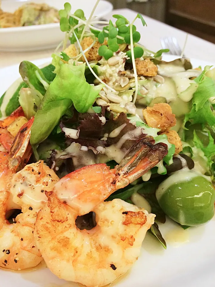 Shrimp salad with a tangy orange mustard dressing|12Dragonさん