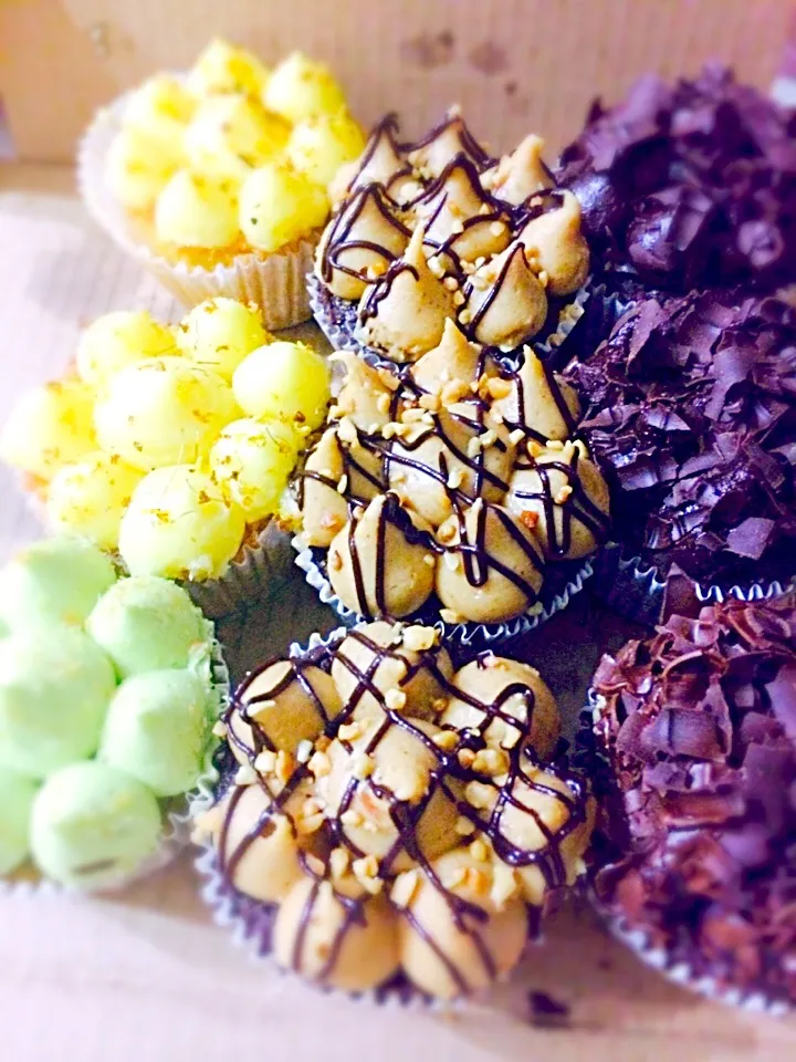 Dessert cup cakes!|jessie peloneさん