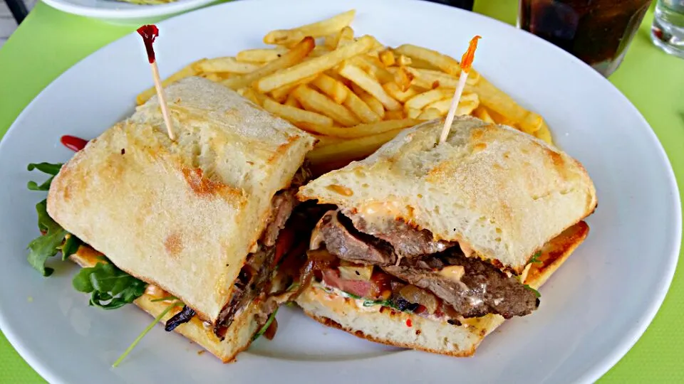 Steak Sandwich|Cheryl Zengさん