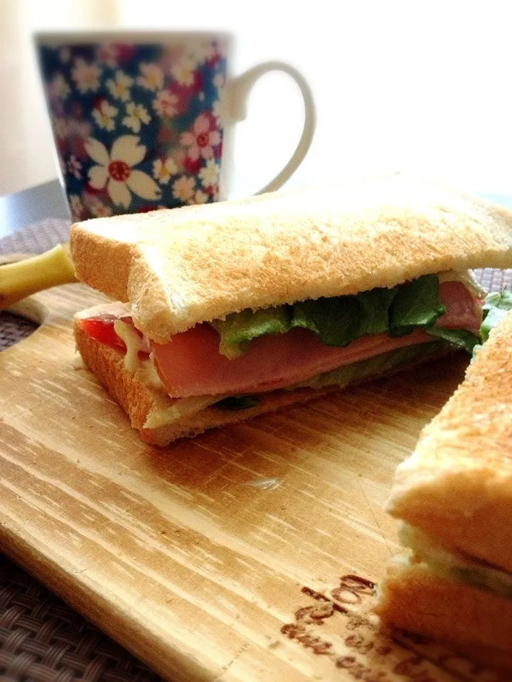 ham, tomato, lettuce sandwich|imi243さん