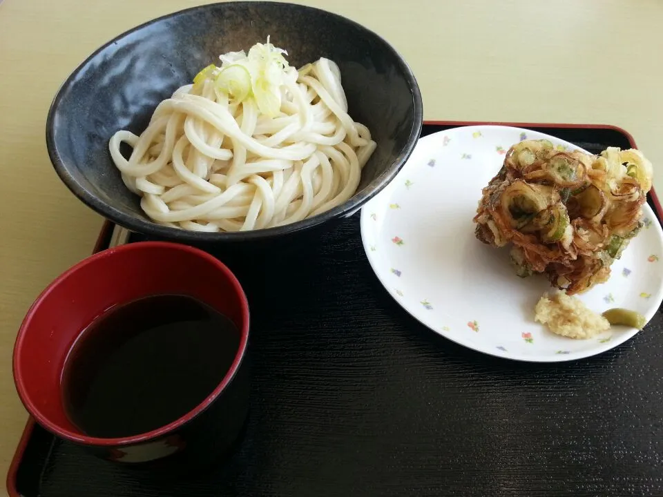 冷たいうどん|たくぞうさん