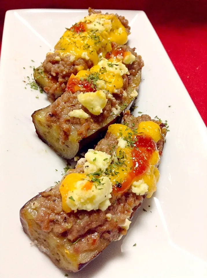 💜ナスミン💜                                      茄子にミンチを乗せて焼きました。Meet & Cheese topped Eggplant.|yorikoさん