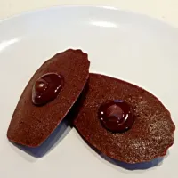 Chocolate Madeleines with chocolate ganache filling|Sheila Chanさん