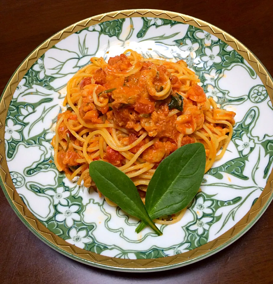 Seafood tomato cream spagetti|Maribeth Trinidad Nakamuraさん