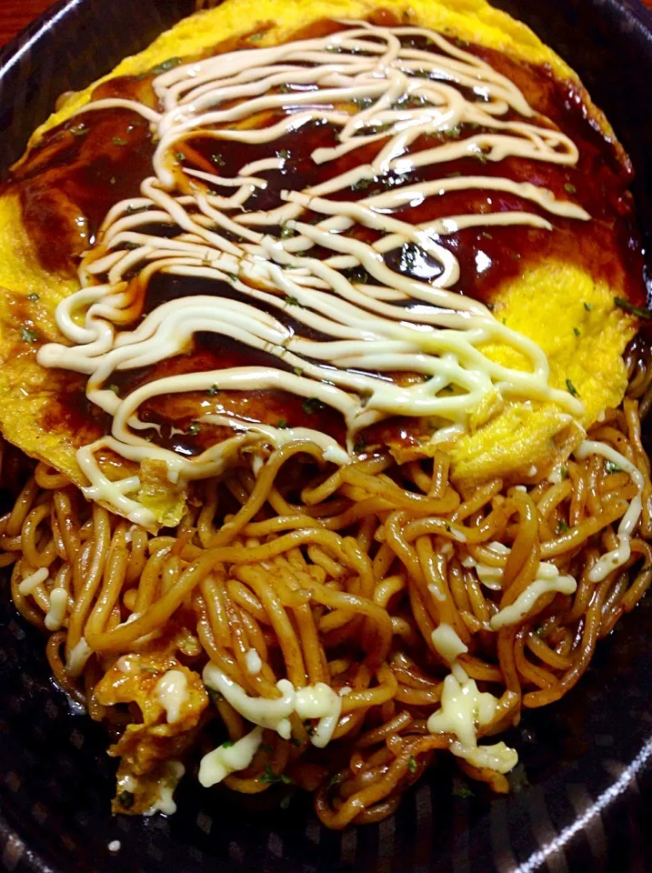 Snapdishの料理写真:omelete#yakisoba|Wilma Velasco Sombilla Ikedaさん