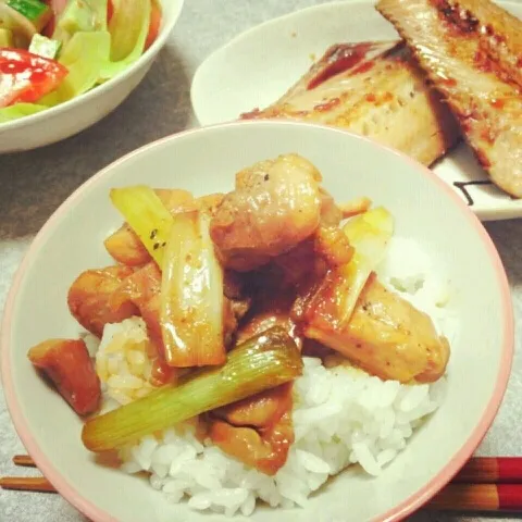 焼き鳥丼/ホッケの塩焼き/サラダ|おすこさん