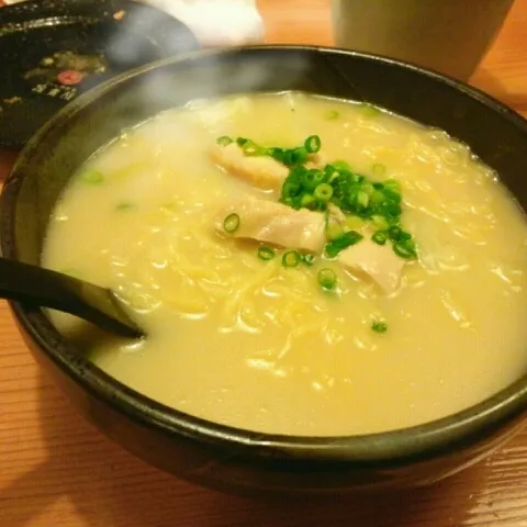 全品280円の鳥貴族行くと、いつも閉めにこれを食べます！
鳥太湯麺|おすこさん