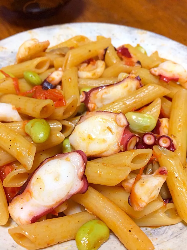 Penne octopus & green soy beans with tomato, garlic|Kumiewさん