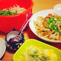 豚肉とレンコンの甘辛炒め・新じゃがのチーズ焼き・蒸し水菜＆もやし|うたまるさん