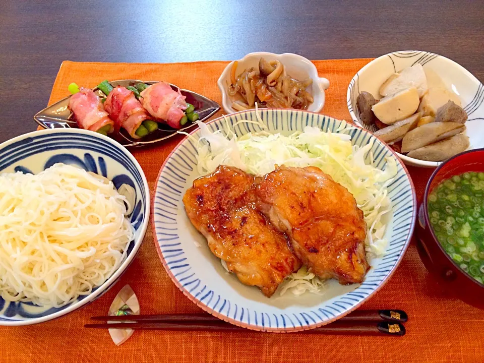 照り焼きチキン   アスパラベーコン   煮しめ   根菜と糸こんにゃくのきんぴら   さつまいもの味噌汁  素麺|NAKATAさん