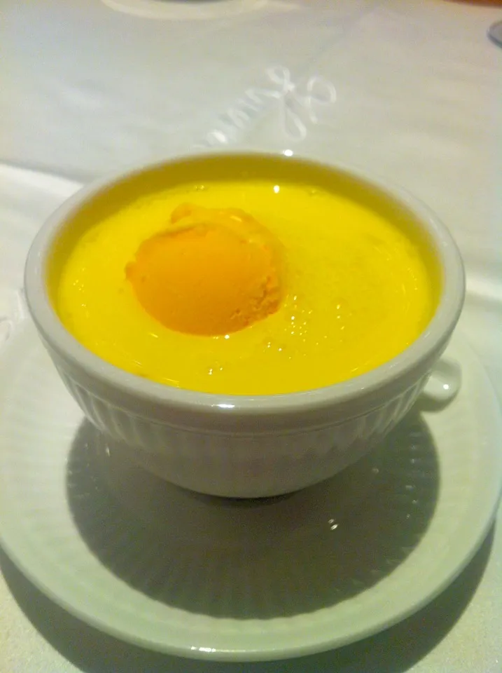 Ice-cream pomelo & sago in mango juice|skyblueさん